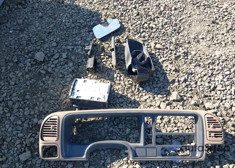 1995 GMC Sierra K2500 из США, поврежденный, VIN 2GTFK29S1S1511681